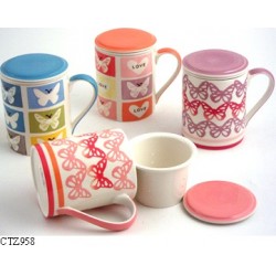 Tisana Tazza in ceramica con filtro decorata cuori Te
